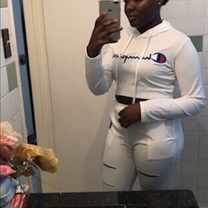Name brand Champion outfit two piece